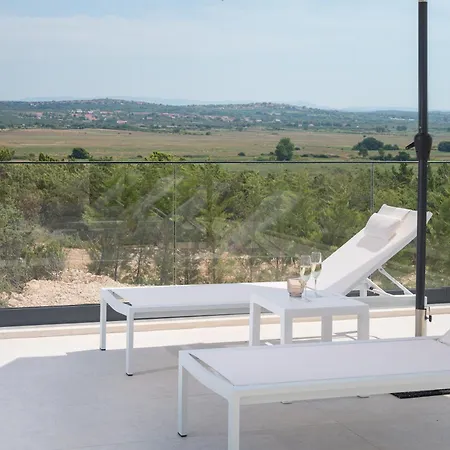 My Dalmatia - Kastel Mrkic Ii With Private Swimming Pool, Sauna, Jacuzzi And Sport Playground